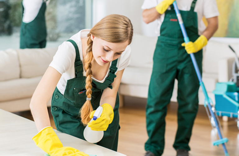 weekend maids cleaning